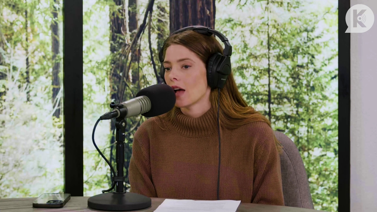 Ashley-Greene-dot-nl_TheTwilightEffectPostcast-Aflevering10MichaelSheen0099.jpg Ashley-Greene-dot-nl_TheTwilightEffectPostcast-Aflevering10MichaelSheen0099.jpg