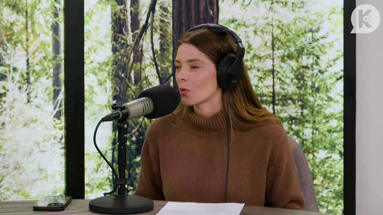 Ashley-Greene-dot-nl_TheTwilightEffectPostcast-Aflevering10MichaelSheen0124.jpg Ashley-Greene-dot-nl_TheTwilightEffectPostcast-Aflevering10MichaelSheen0124.jpg