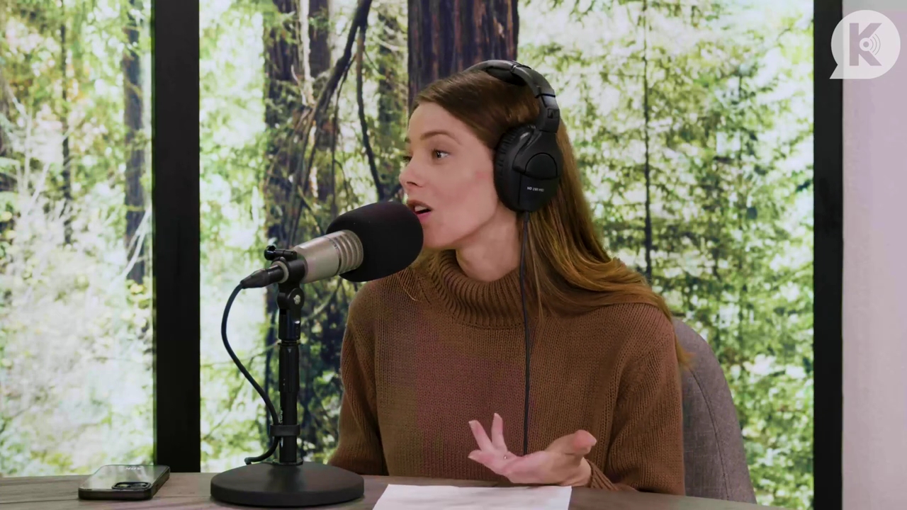 Ashley-Greene-dot-nl_TheTwilightEffectPostcast-Aflevering10MichaelSheen0133.jpg Ashley-Greene-dot-nl_TheTwilightEffectPostcast-Aflevering10MichaelSheen0133.jpg