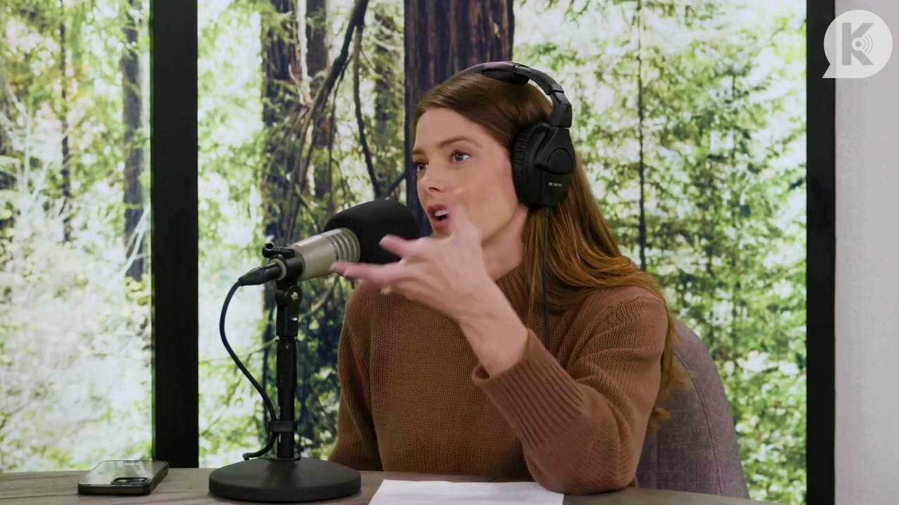 Ashley-Greene-dot-nl_TheTwilightEffectPostcast-Aflevering10MichaelSheen0148.jpg Ashley-Greene-dot-nl_TheTwilightEffectPostcast-Aflevering10MichaelSheen0148.jpg