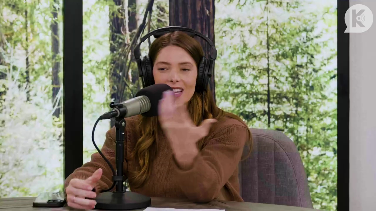 Ashley-Greene-dot-nl_TheTwilightEffectPostcast-Aflevering10MichaelSheen0217.jpg Ashley-Greene-dot-nl_TheTwilightEffectPostcast-Aflevering10MichaelSheen0217.jpg