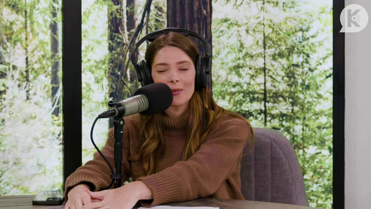 Ashley-Greene-dot-nl_TheTwilightEffectPostcast-Aflevering10MichaelSheen0221.jpg Ashley-Greene-dot-nl_TheTwilightEffectPostcast-Aflevering10MichaelSheen0221.jpg