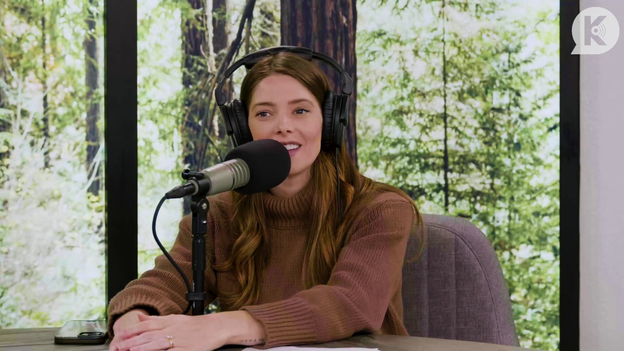 Ashley-Greene-dot-nl_TheTwilightEffectPostcast-Aflevering10MichaelSheen0227.jpg Ashley-Greene-dot-nl_TheTwilightEffectPostcast-Aflevering10MichaelSheen0227.jpg