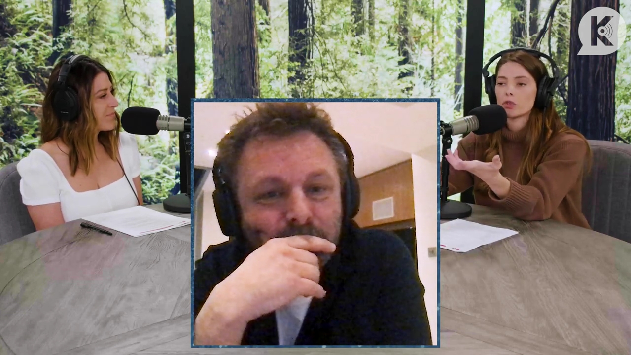 Ashley-Greene-dot-nl_TheTwilightEffectPostcast-Aflevering10MichaelSheen0304.jpg Ashley-Greene-dot-nl_TheTwilightEffectPostcast-Aflevering10MichaelSheen0304.jpg