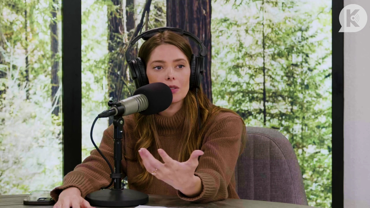 Ashley-Greene-dot-nl_TheTwilightEffectPostcast-Aflevering10MichaelSheen0308.jpg Ashley-Greene-dot-nl_TheTwilightEffectPostcast-Aflevering10MichaelSheen0308.jpg