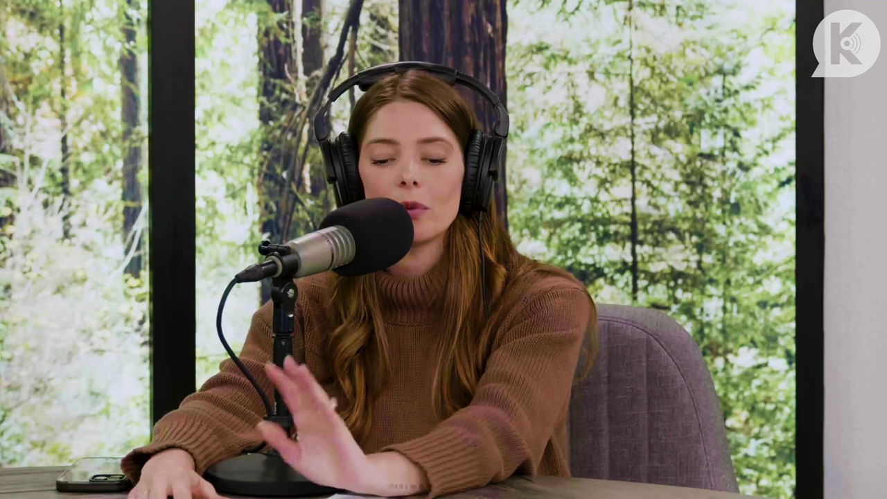 Ashley-Greene-dot-nl_TheTwilightEffectPostcast-Aflevering10MichaelSheen0316.jpg Ashley-Greene-dot-nl_TheTwilightEffectPostcast-Aflevering10MichaelSheen0316.jpg