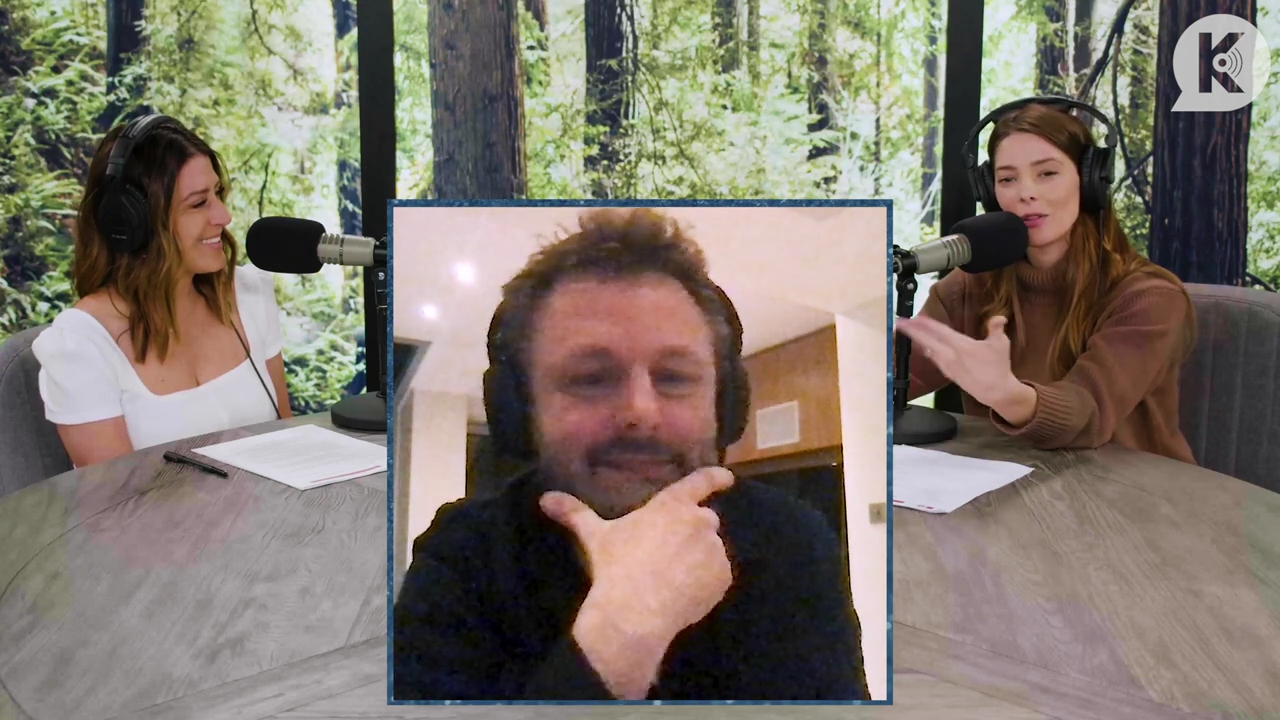 Ashley-Greene-dot-nl_TheTwilightEffectPostcast-Aflevering10MichaelSheen0372.jpg Ashley-Greene-dot-nl_TheTwilightEffectPostcast-Aflevering10MichaelSheen0372.jpg