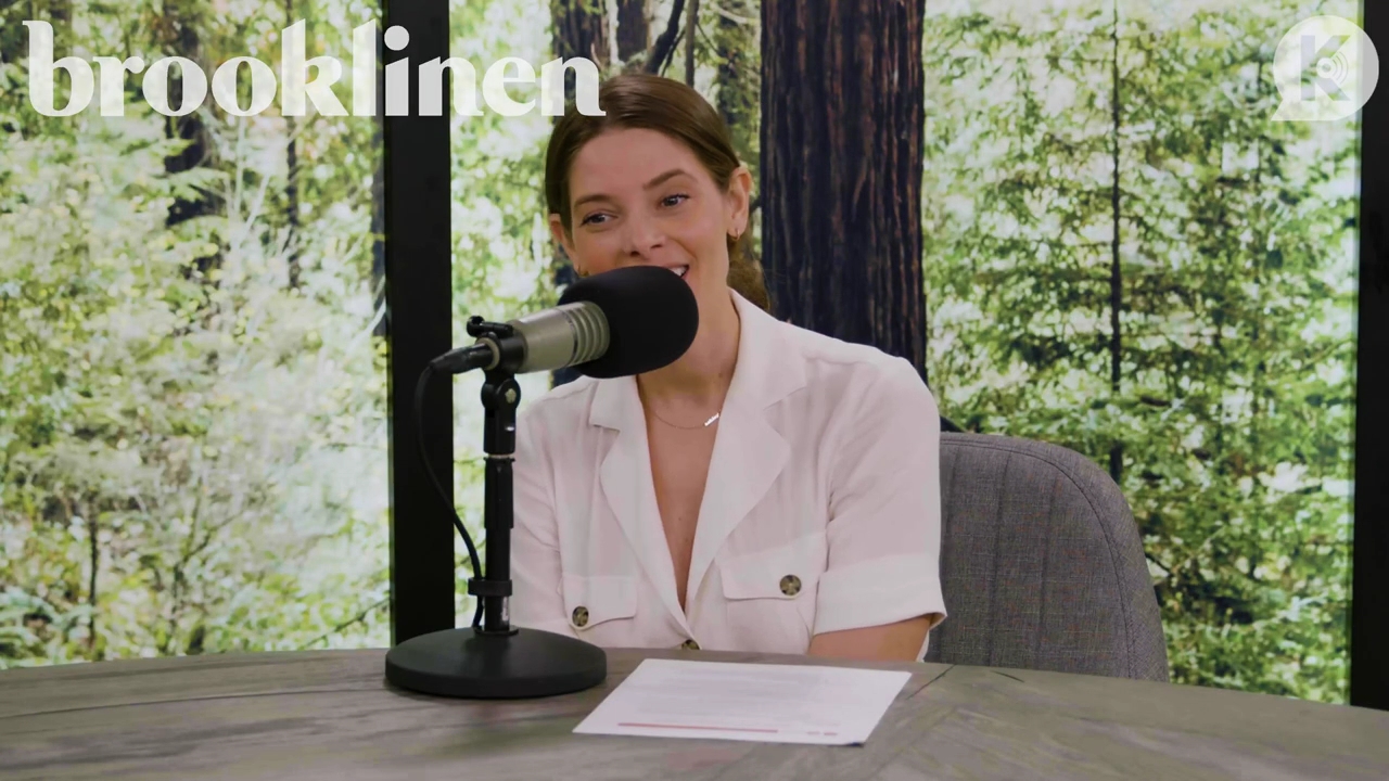 Ashley-Greene-dot-nl_TheTwilightEffectPostcast-Aflevering10MichaelSheen0455.jpg Ashley-Greene-dot-nl_TheTwilightEffectPostcast-Aflevering10MichaelSheen0455.jpg