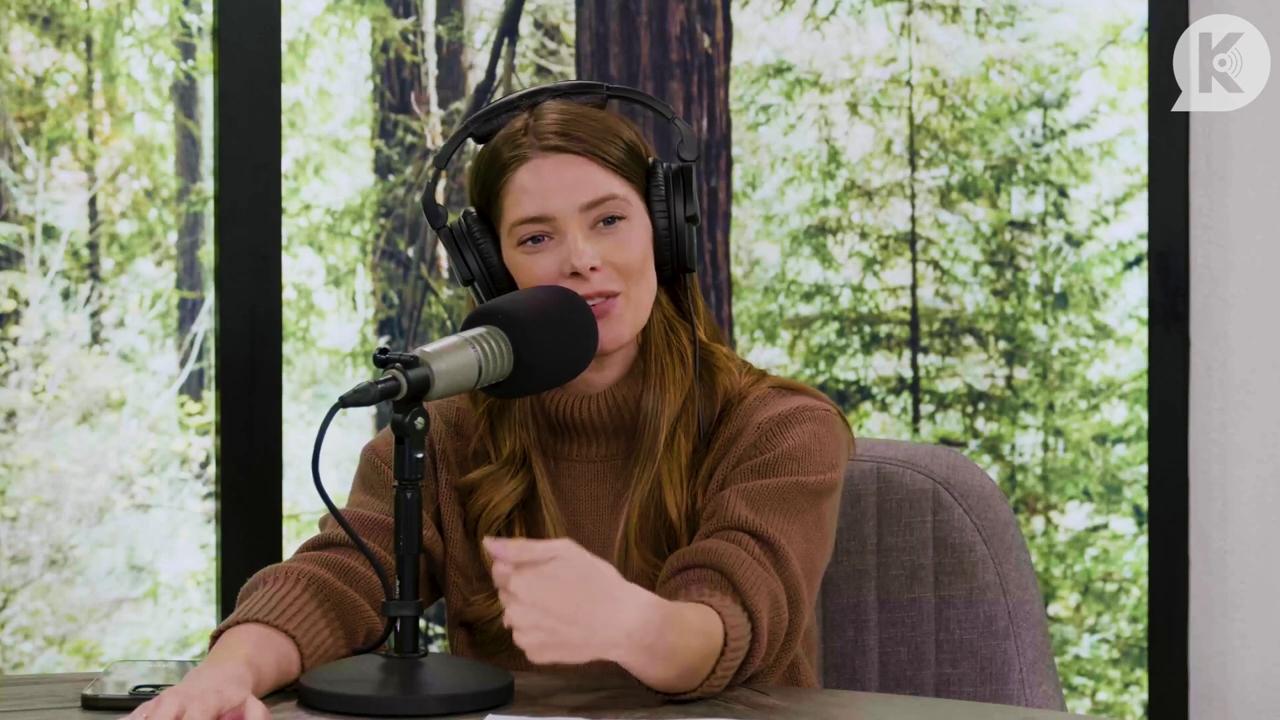 Ashley-Greene-dot-nl_TheTwilightEffectPostcast-Aflevering10MichaelSheen0664.jpg Ashley-Greene-dot-nl_TheTwilightEffectPostcast-Aflevering10MichaelSheen0664.jpg