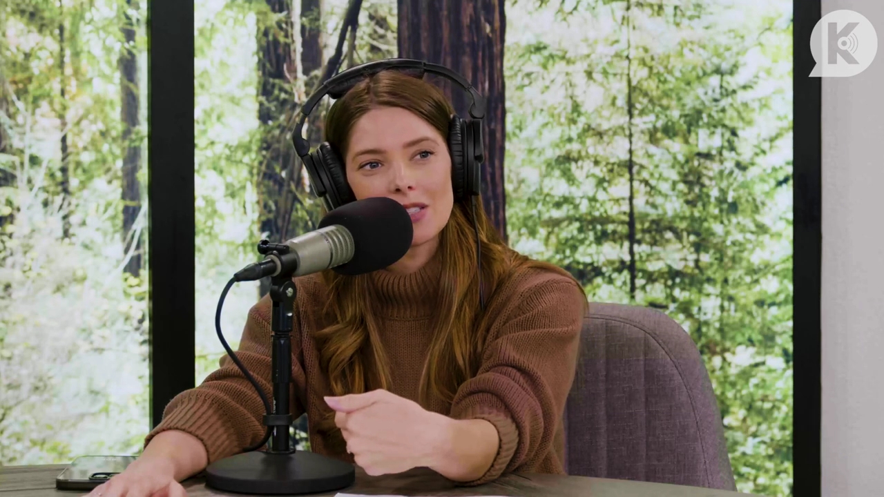 Ashley-Greene-dot-nl_TheTwilightEffectPostcast-Aflevering10MichaelSheen0665.jpg Ashley-Greene-dot-nl_TheTwilightEffectPostcast-Aflevering10MichaelSheen0665.jpg