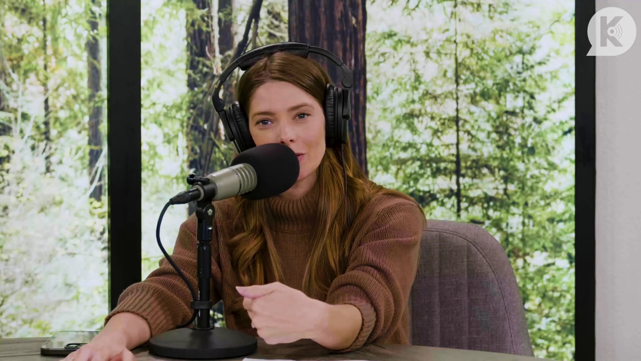 Ashley-Greene-dot-nl_TheTwilightEffectPostcast-Aflevering10MichaelSheen0666.jpg