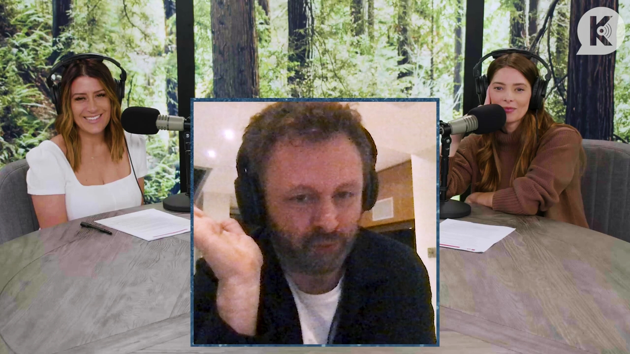 Ashley-Greene-dot-nl_TheTwilightEffectPostcast-Aflevering10MichaelSheen0707.jpg Ashley-Greene-dot-nl_TheTwilightEffectPostcast-Aflevering10MichaelSheen0707.jpg