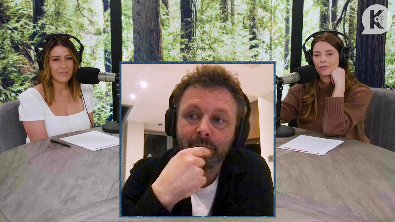 Ashley-Greene-dot-nl_TheTwilightEffectPostcast-Aflevering10MichaelSheen1099.jpg Ashley-Greene-dot-nl_TheTwilightEffectPostcast-Aflevering10MichaelSheen1099.jpg