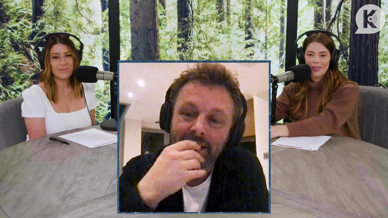 Ashley-Greene-dot-nl_TheTwilightEffectPostcast-Aflevering10MichaelSheen1262.jpg Ashley-Greene-dot-nl_TheTwilightEffectPostcast-Aflevering10MichaelSheen1262.jpg