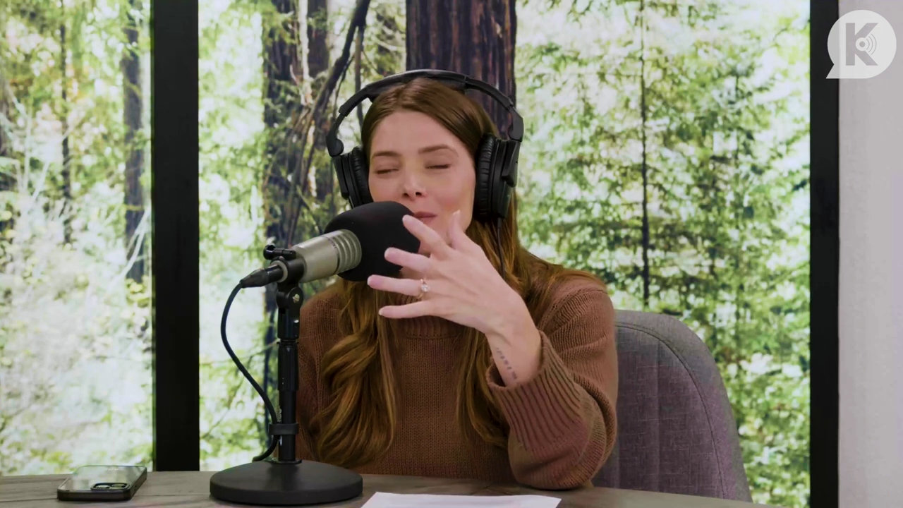 Ashley-Greene-dot-nl_TheTwilightEffectPostcast-Aflevering10MichaelSheen1320.jpg Ashley-Greene-dot-nl_TheTwilightEffectPostcast-Aflevering10MichaelSheen1320.jpg