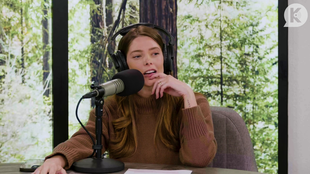 Ashley-Greene-dot-nl_TheTwilightEffectPostcast-Aflevering10MichaelSheen1388.jpg Ashley-Greene-dot-nl_TheTwilightEffectPostcast-Aflevering10MichaelSheen1388.jpg