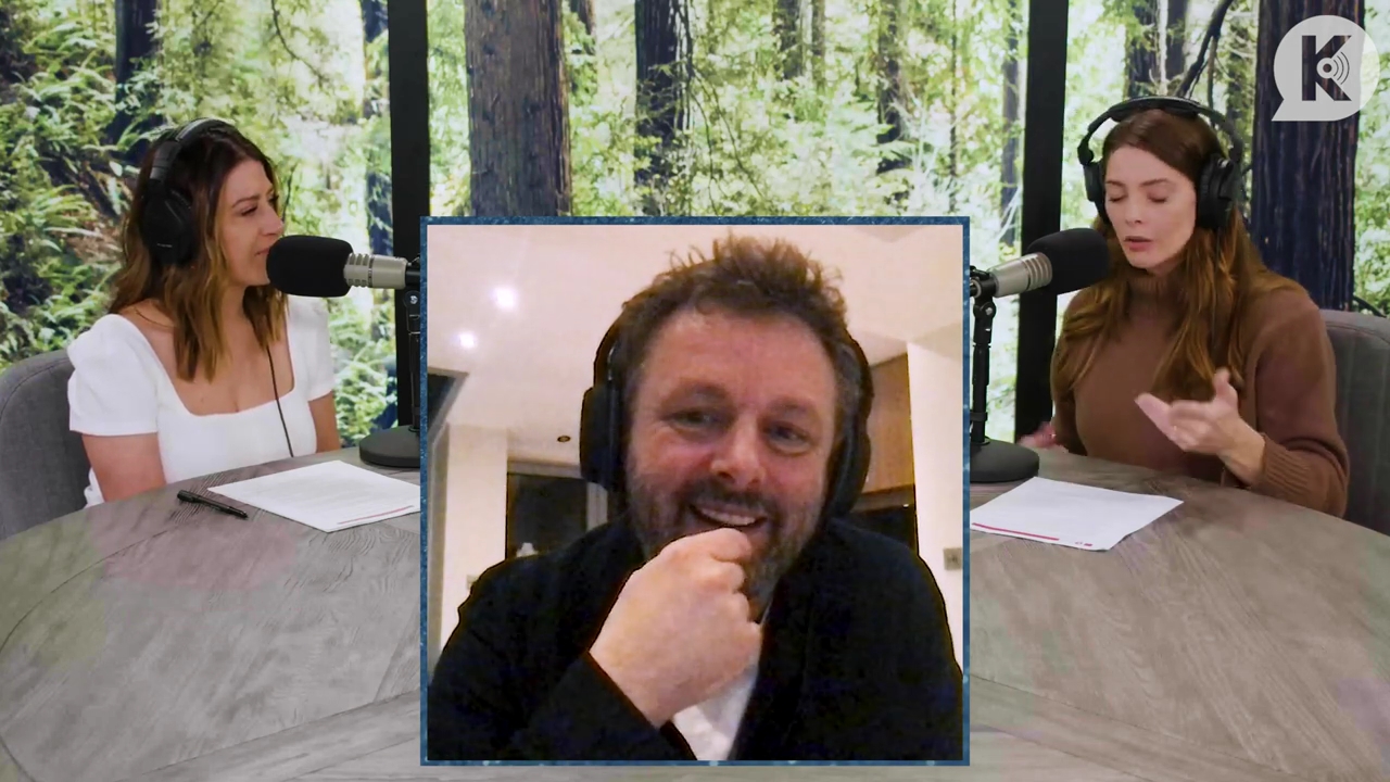 Ashley-Greene-dot-nl_TheTwilightEffectPostcast-Aflevering10MichaelSheen1508.jpg Ashley-Greene-dot-nl_TheTwilightEffectPostcast-Aflevering10MichaelSheen1508.jpg