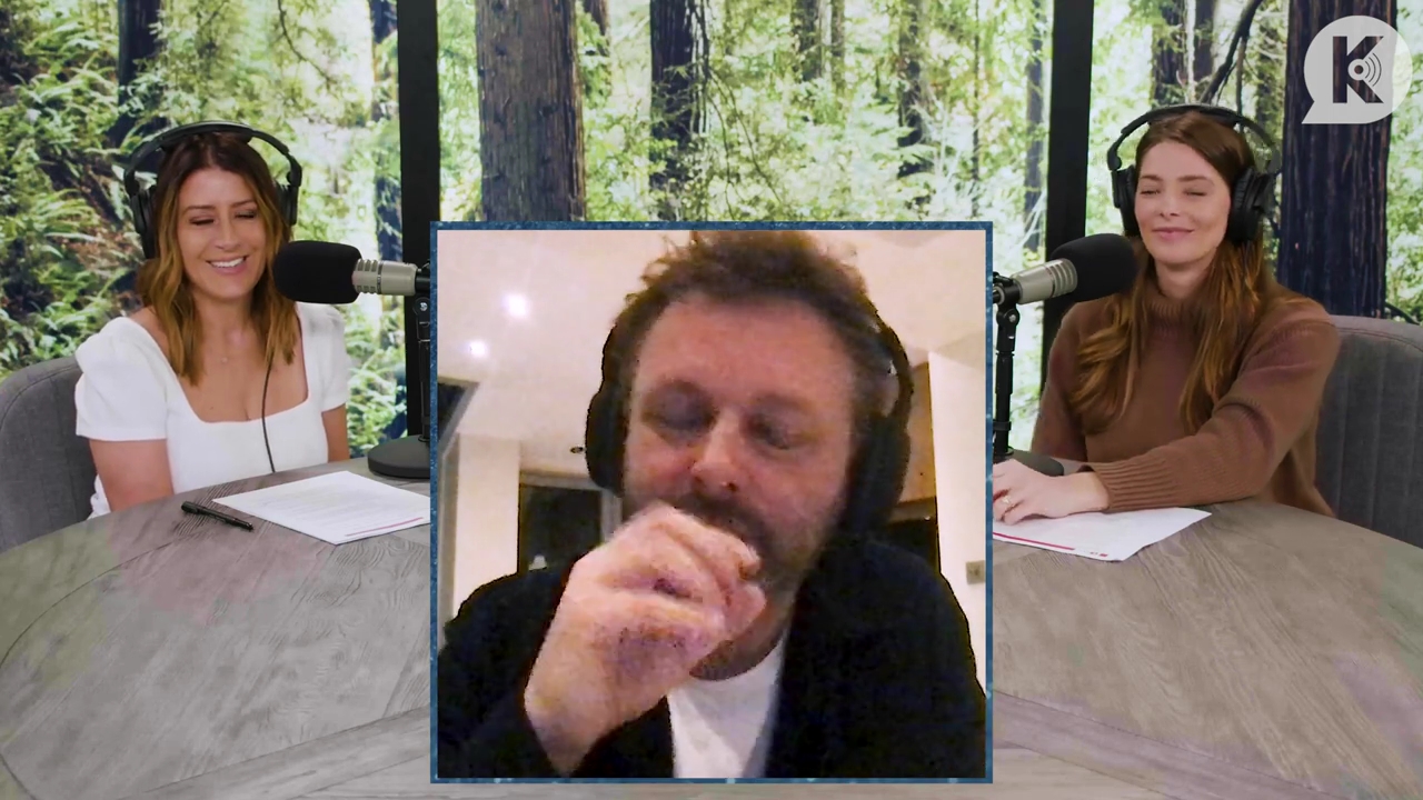 Ashley-Greene-dot-nl_TheTwilightEffectPostcast-Aflevering10MichaelSheen1541.jpg Ashley-Greene-dot-nl_TheTwilightEffectPostcast-Aflevering10MichaelSheen1541.jpg