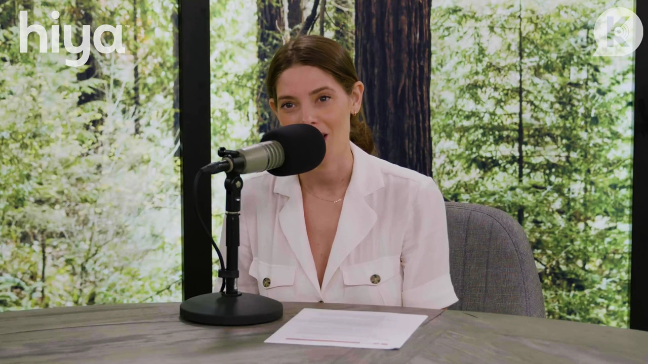 Ashley-Greene-dot-nl_TheTwilightEffectPostcast-Aflevering10MichaelSheen1644.jpg Ashley-Greene-dot-nl_TheTwilightEffectPostcast-Aflevering10MichaelSheen1644.jpg