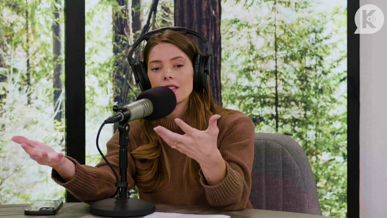 Ashley-Greene-dot-nl_TheTwilightEffectPostcast-Aflevering10MichaelSheen1780.jpg Ashley-Greene-dot-nl_TheTwilightEffectPostcast-Aflevering10MichaelSheen1780.jpg