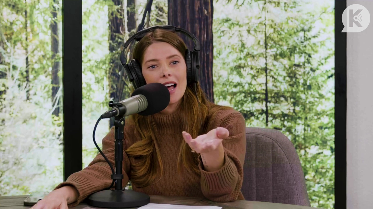 Ashley-Greene-dot-nl_TheTwilightEffectPostcast-Aflevering10MichaelSheen1791.jpg Ashley-Greene-dot-nl_TheTwilightEffectPostcast-Aflevering10MichaelSheen1791.jpg