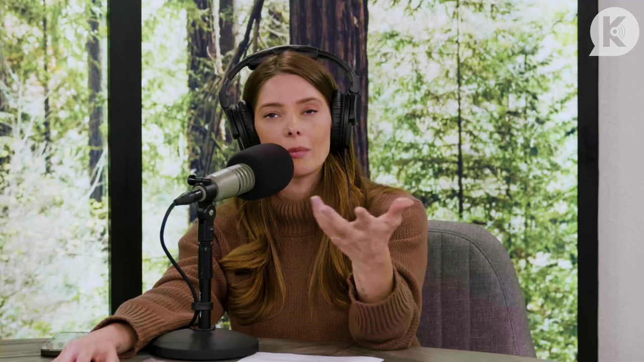 Ashley-Greene-dot-nl_TheTwilightEffectPostcast-Aflevering10MichaelSheen1796.jpg Ashley-Greene-dot-nl_TheTwilightEffectPostcast-Aflevering10MichaelSheen1796.jpg