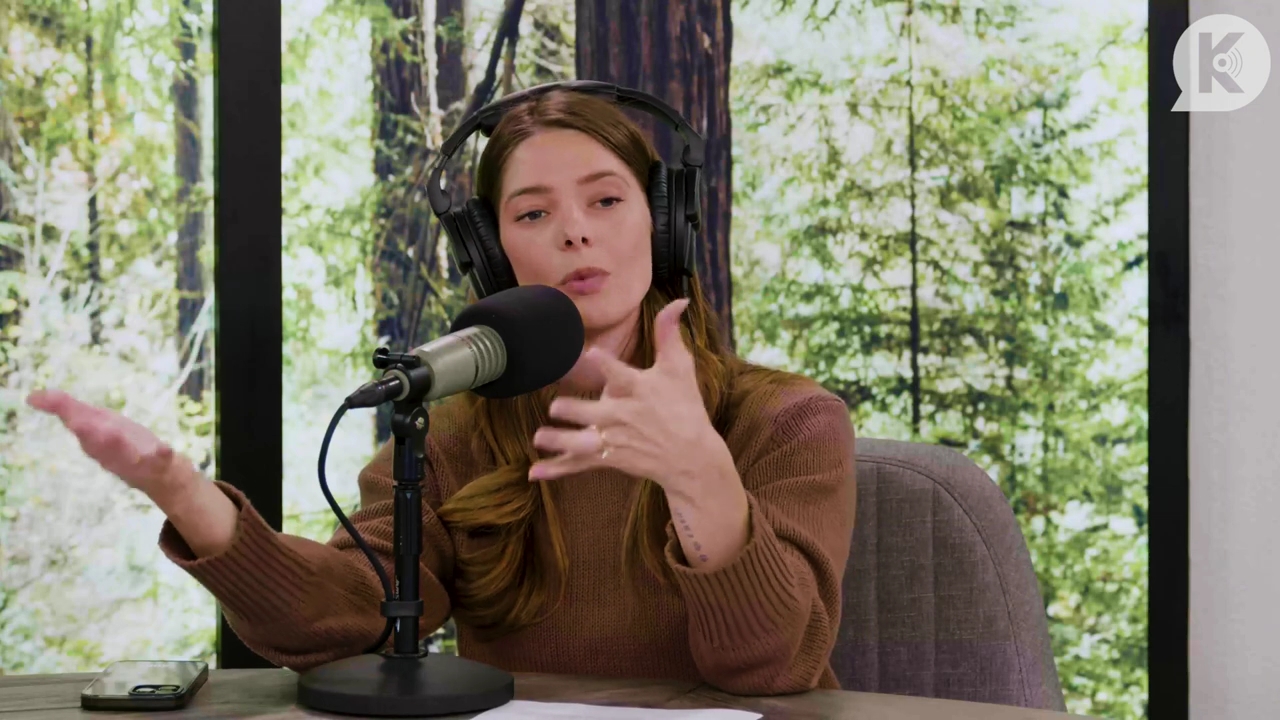 Ashley-Greene-dot-nl_TheTwilightEffectPostcast-Aflevering10MichaelSheen1809.jpg Ashley-Greene-dot-nl_TheTwilightEffectPostcast-Aflevering10MichaelSheen1809.jpg