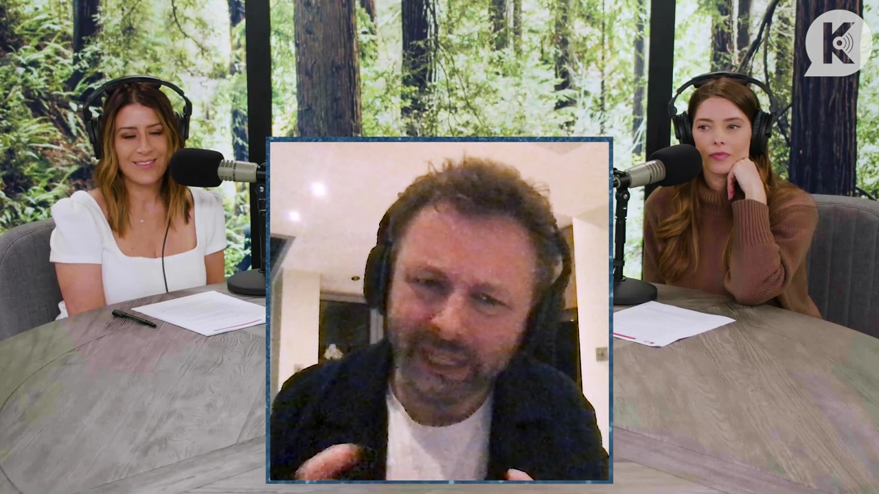 Ashley-Greene-dot-nl_TheTwilightEffectPostcast-Aflevering10MichaelSheen1927.jpg Ashley-Greene-dot-nl_TheTwilightEffectPostcast-Aflevering10MichaelSheen1927.jpg