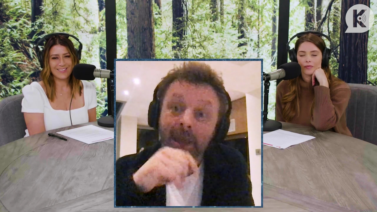 Ashley-Greene-dot-nl_TheTwilightEffectPostcast-Aflevering10MichaelSheen1929.jpg Ashley-Greene-dot-nl_TheTwilightEffectPostcast-Aflevering10MichaelSheen1929.jpg