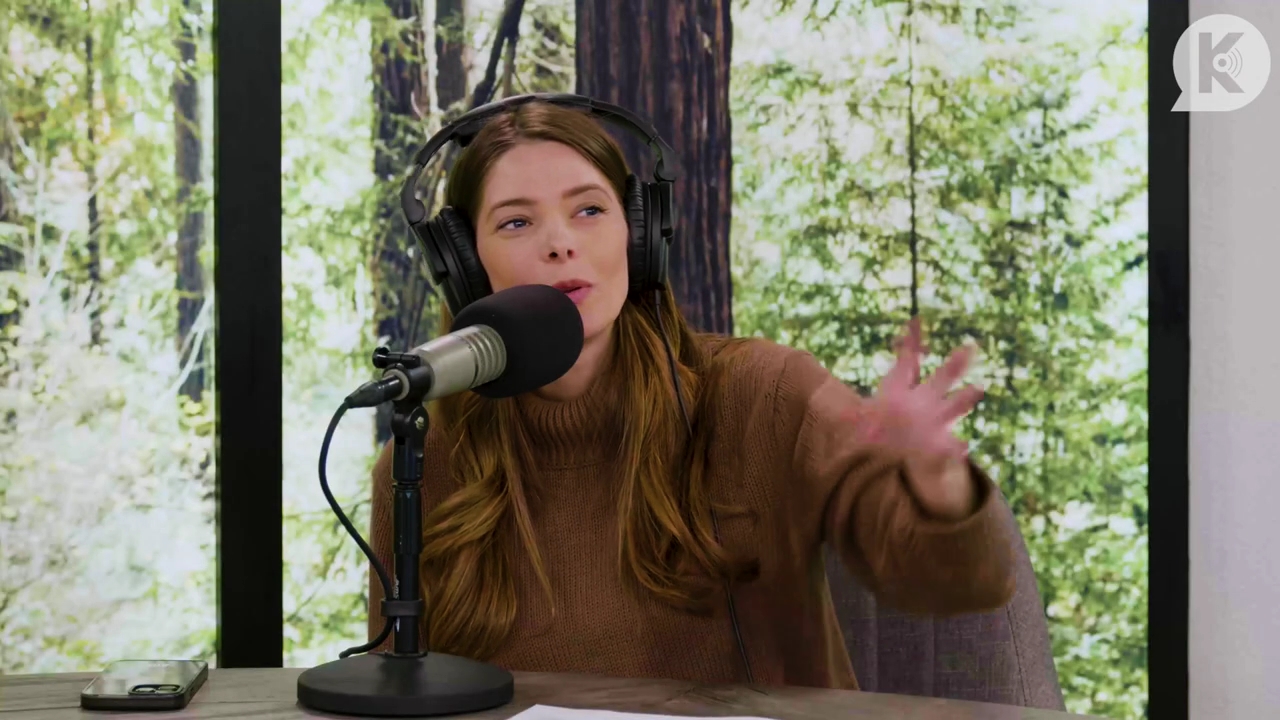 Ashley-Greene-dot-nl_TheTwilightEffectPostcast-Aflevering10MichaelSheen2144.jpg Ashley-Greene-dot-nl_TheTwilightEffectPostcast-Aflevering10MichaelSheen2144.jpg