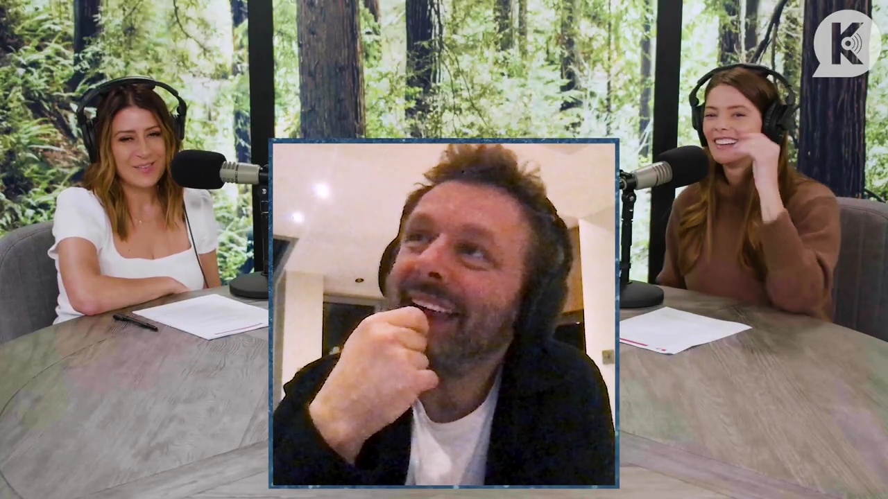 Ashley-Greene-dot-nl_TheTwilightEffectPostcast-Aflevering10MichaelSheen2150.jpg Ashley-Greene-dot-nl_TheTwilightEffectPostcast-Aflevering10MichaelSheen2150.jpg