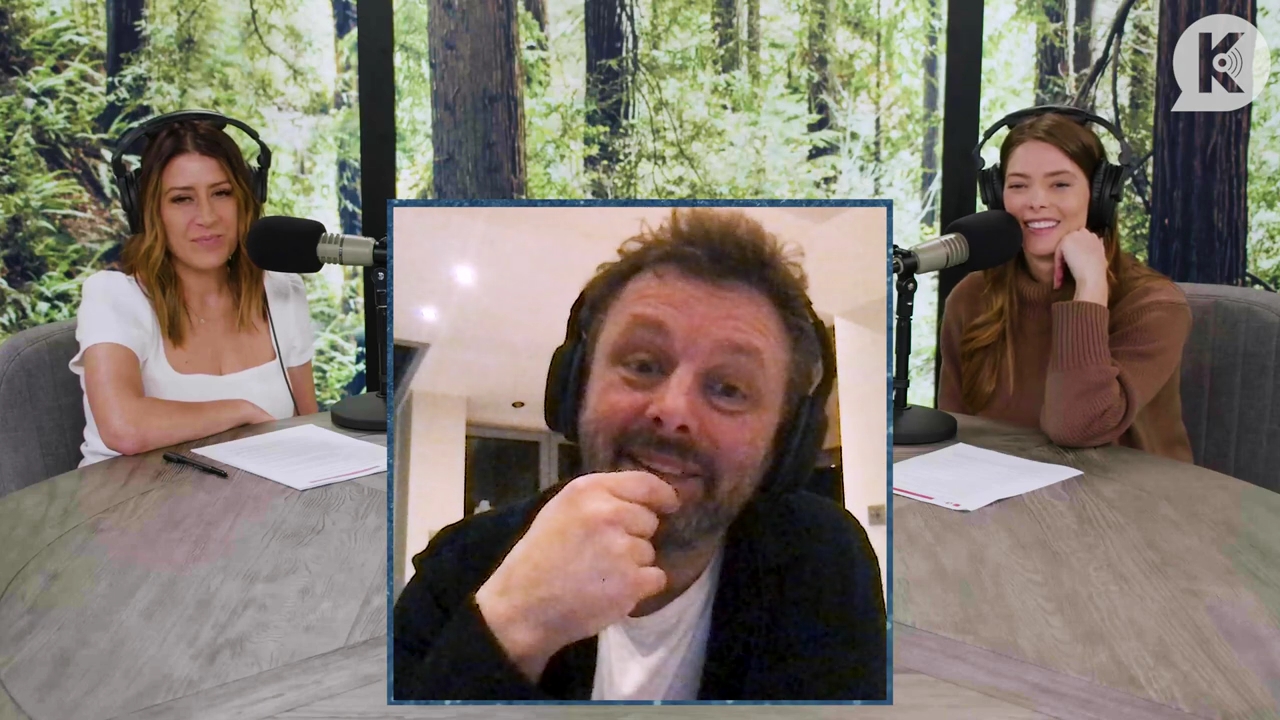 Ashley-Greene-dot-nl_TheTwilightEffectPostcast-Aflevering10MichaelSheen2152.jpg Ashley-Greene-dot-nl_TheTwilightEffectPostcast-Aflevering10MichaelSheen2152.jpg