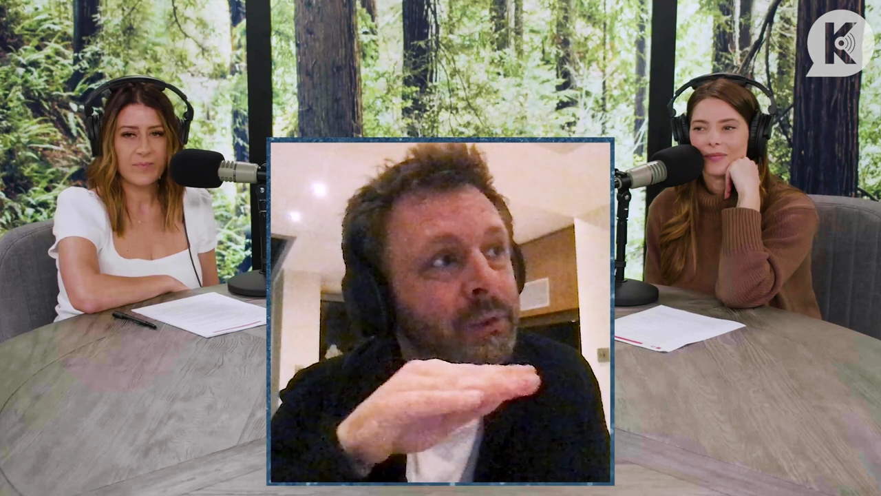 Ashley-Greene-dot-nl_TheTwilightEffectPostcast-Aflevering10MichaelSheen2161.jpg Ashley-Greene-dot-nl_TheTwilightEffectPostcast-Aflevering10MichaelSheen2161.jpg