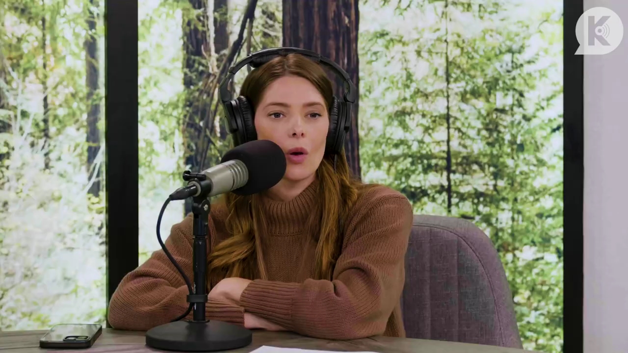 Ashley-Greene-dot-nl_TheTwilightEffectPostcast-Aflevering10MichaelSheen2222.jpg Ashley-Greene-dot-nl_TheTwilightEffectPostcast-Aflevering10MichaelSheen2222.jpg