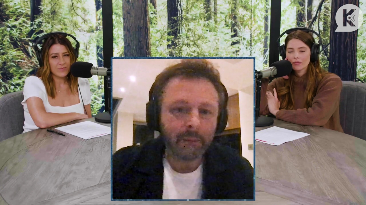 Ashley-Greene-dot-nl_TheTwilightEffectPostcast-Aflevering10MichaelSheen2336.jpg Ashley-Greene-dot-nl_TheTwilightEffectPostcast-Aflevering10MichaelSheen2336.jpg