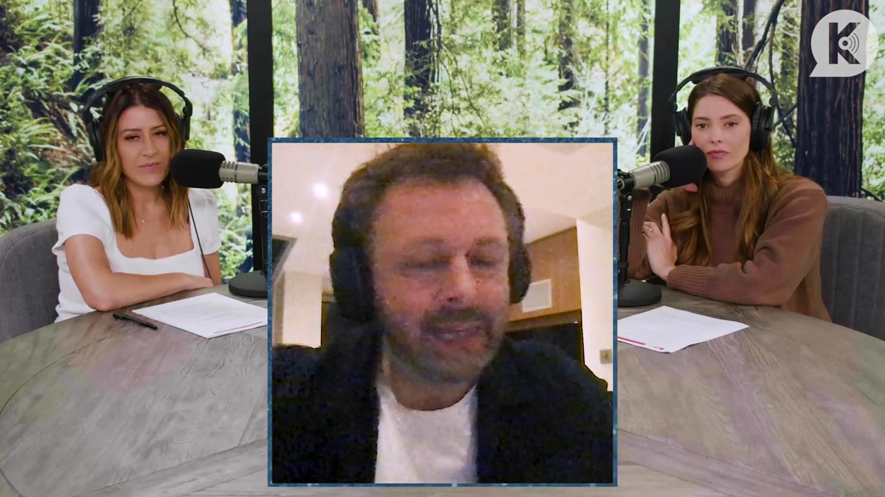 Ashley-Greene-dot-nl_TheTwilightEffectPostcast-Aflevering10MichaelSheen2337.jpg Ashley-Greene-dot-nl_TheTwilightEffectPostcast-Aflevering10MichaelSheen2337.jpg