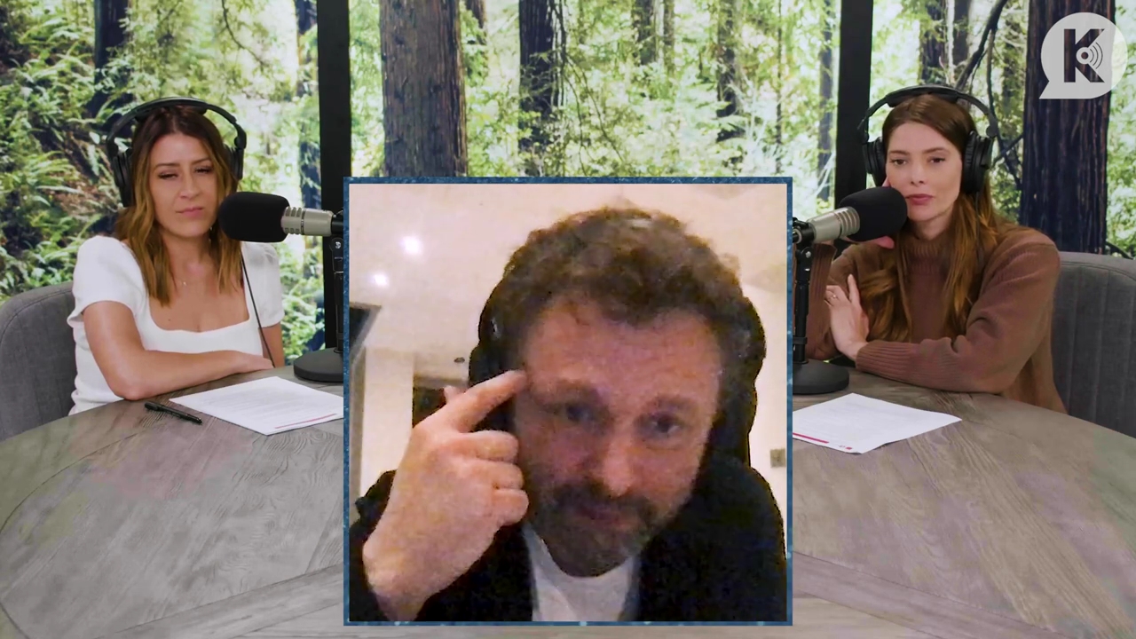 Ashley-Greene-dot-nl_TheTwilightEffectPostcast-Aflevering10MichaelSheen2341.jpg Ashley-Greene-dot-nl_TheTwilightEffectPostcast-Aflevering10MichaelSheen2341.jpg