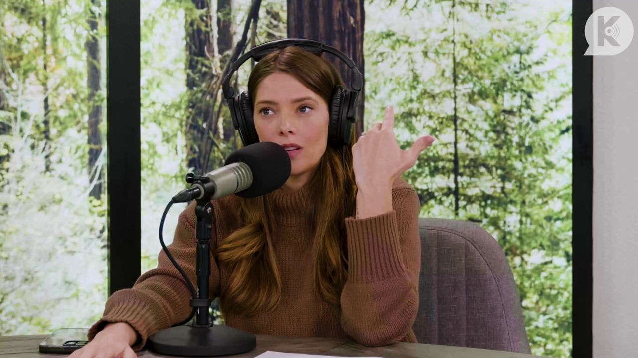 Ashley-Greene-dot-nl_TheTwilightEffectPostcast-Aflevering10MichaelSheen2387.jpg Ashley-Greene-dot-nl_TheTwilightEffectPostcast-Aflevering10MichaelSheen2387.jpg