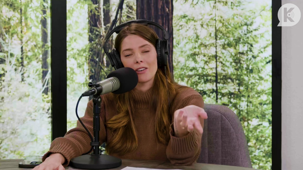 Ashley-Greene-dot-nl_TheTwilightEffectPostcast-Aflevering10MichaelSheen2392.jpg Ashley-Greene-dot-nl_TheTwilightEffectPostcast-Aflevering10MichaelSheen2392.jpg