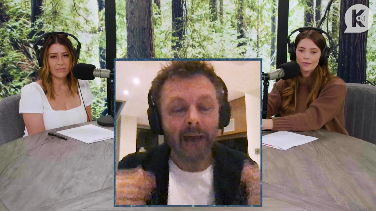 Ashley-Greene-dot-nl_TheTwilightEffectPostcast-Aflevering10MichaelSheen2450.jpg Ashley-Greene-dot-nl_TheTwilightEffectPostcast-Aflevering10MichaelSheen2450.jpg