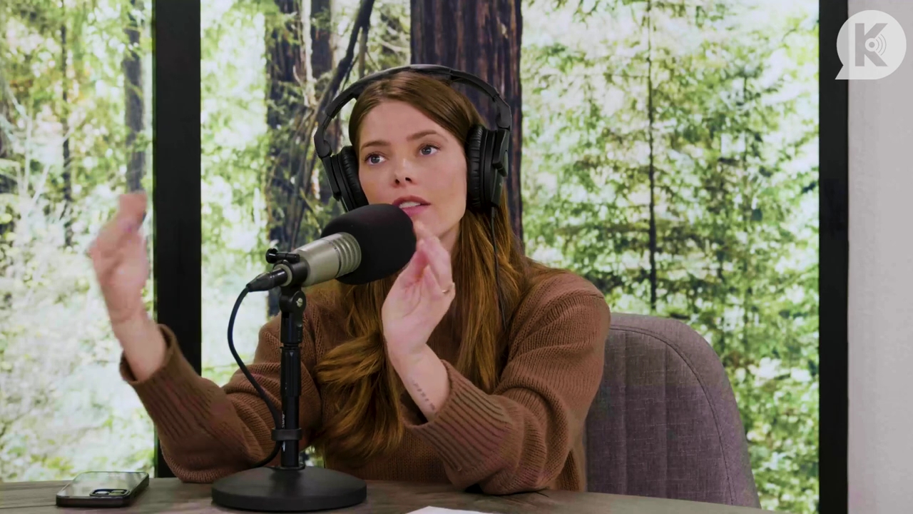 Ashley-Greene-dot-nl_TheTwilightEffectPostcast-Aflevering10MichaelSheen2492.jpg Ashley-Greene-dot-nl_TheTwilightEffectPostcast-Aflevering10MichaelSheen2492.jpg