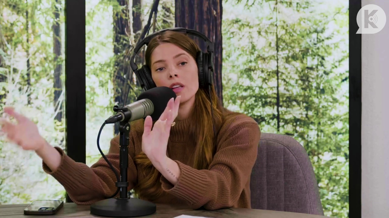 Ashley-Greene-dot-nl_TheTwilightEffectPostcast-Aflevering10MichaelSheen2495.jpg Ashley-Greene-dot-nl_TheTwilightEffectPostcast-Aflevering10MichaelSheen2495.jpg