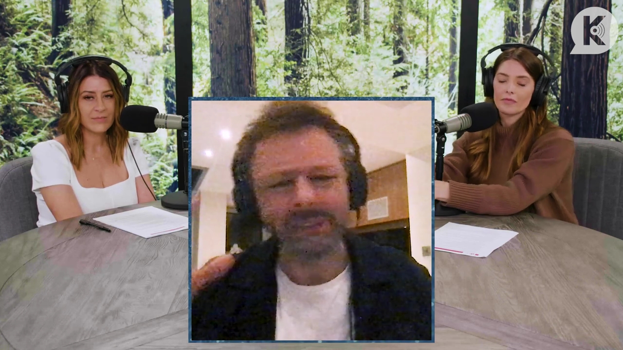 Ashley-Greene-dot-nl_TheTwilightEffectPostcast-Aflevering10MichaelSheen2645.jpg Ashley-Greene-dot-nl_TheTwilightEffectPostcast-Aflevering10MichaelSheen2645.jpg