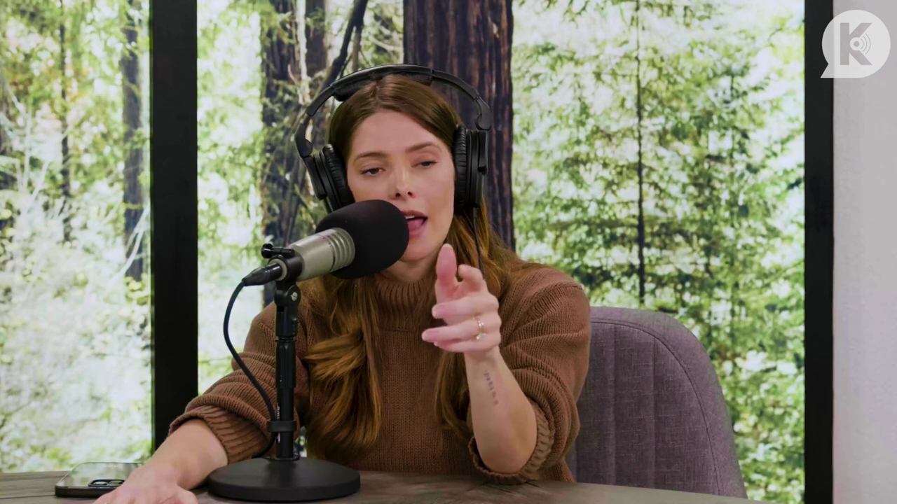 Ashley-Greene-dot-nl_TheTwilightEffectPostcast-Aflevering10MichaelSheen2816.jpg Ashley-Greene-dot-nl_TheTwilightEffectPostcast-Aflevering10MichaelSheen2816.jpg