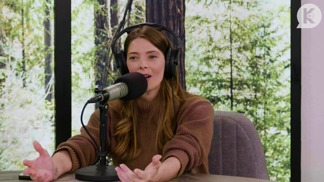 Ashley-Greene-dot-nl_TheTwilightEffectPostcast-Aflevering10MichaelSheen3046.jpg Ashley-Greene-dot-nl_TheTwilightEffectPostcast-Aflevering10MichaelSheen3046.jpg