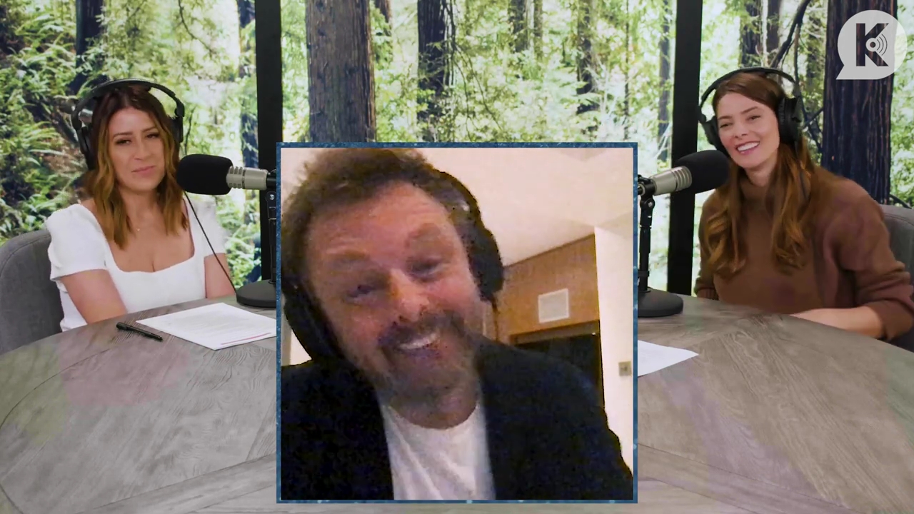 Ashley-Greene-dot-nl_TheTwilightEffectPostcast-Aflevering10MichaelSheen3173.jpg Ashley-Greene-dot-nl_TheTwilightEffectPostcast-Aflevering10MichaelSheen3173.jpg