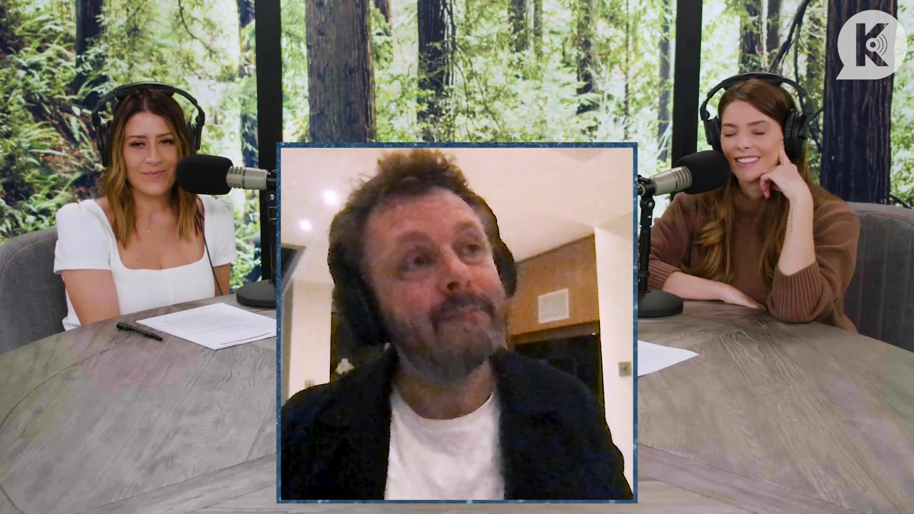 Ashley-Greene-dot-nl_TheTwilightEffectPostcast-Aflevering10MichaelSheen3276.jpg Ashley-Greene-dot-nl_TheTwilightEffectPostcast-Aflevering10MichaelSheen3276.jpg