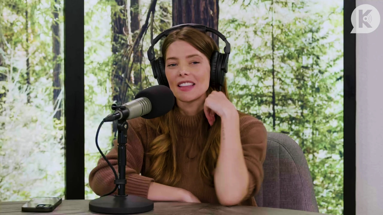 Ashley-Greene-dot-nl_TheTwilightEffectPostcast-Aflevering10MichaelSheen3506.jpg Ashley-Greene-dot-nl_TheTwilightEffectPostcast-Aflevering10MichaelSheen3506.jpg