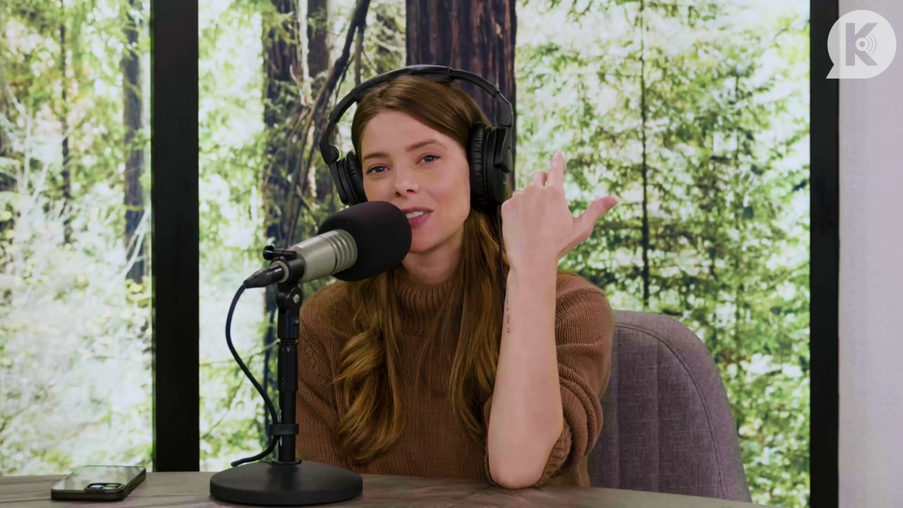 Ashley-Greene-dot-nl_TheTwilightEffectPostcast-Aflevering10MichaelSheen3648.jpg Ashley-Greene-dot-nl_TheTwilightEffectPostcast-Aflevering10MichaelSheen3648.jpg