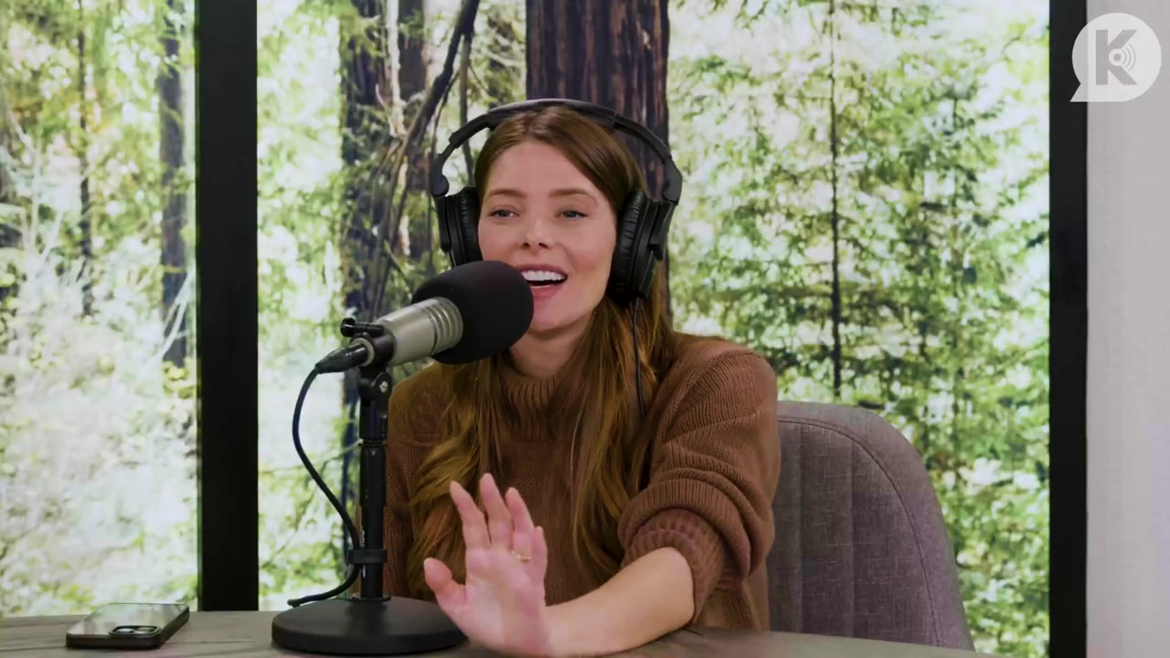 Ashley-Greene-dot-nl_TheTwilightEffectPostcast-Aflevering10MichaelSheen3885.jpg Ashley-Greene-dot-nl_TheTwilightEffectPostcast-Aflevering10MichaelSheen3885.jpg